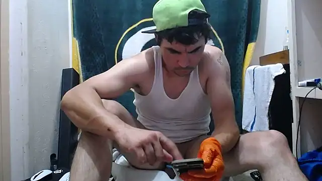 Snapshot of Apeezy14 chatting on March 16, 2025, 9:49 am Apeezy14 online show from March 16, 2025, 9:49 am