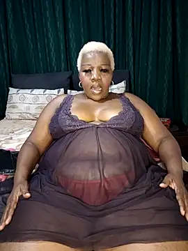 Snapshot of dirasweetlipsxx chatting on April 9, 2026, 8:15 pm dirasweetlipsxx online show from April 9, 2026, 8:15 pm