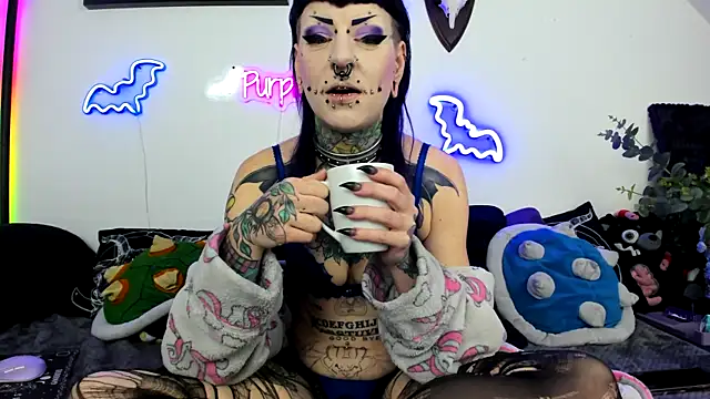 Purple Coffin666 online show from April 29, 2026, 9:02 am