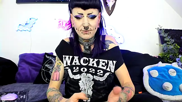 Purple Coffin666 online show from May 2, 2026, 12:54 pm