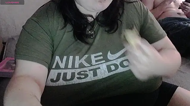 Snapshot of lisa_Black00 chatting on February 14, 2026, 11:43 am lisa Black00 online show from February 14, 2026, 11:43 am