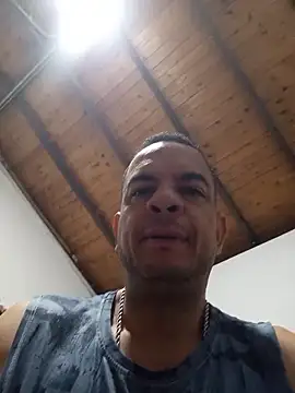 latinmartin73 online show from February 7, 2026, 10:34 am