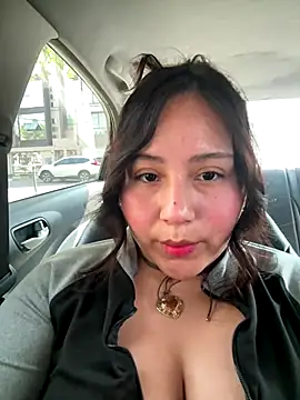 kittyfresita online show from October 23, 2025, 8:18 pm