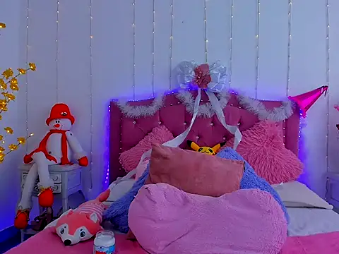 Snapshot of dulcevegga chatting on December 14, 2025, 7:08 pm dulcevegga online show from December 14, 2025, 7:08 pm