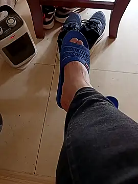 huzi518 online show from March 14, 2026, 6:08 am