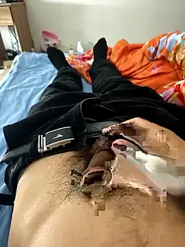 Snapshot of huzi518 chatting on November 12, 2025, 5:11 am huzi518 online show from November 12, 2025, 5:11 am