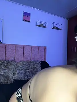 Snapshot of miakhalifaaa_ chatting on October 11, 2025, 8:43 pm miakhalifaaa online show from October 11, 2025, 8:43 pm