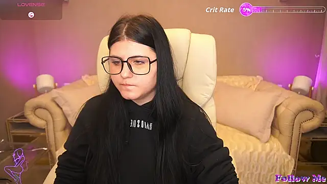 NanaDaizy online show from September 25, 2025, 8:15 pm