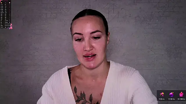 Stasia Queen online show from October 1, 2025, 9:25 am