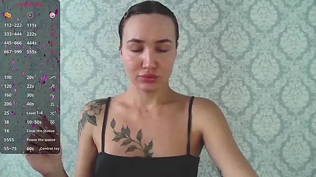 Stasia Queen online show from February 7, 2025, 9:26 am