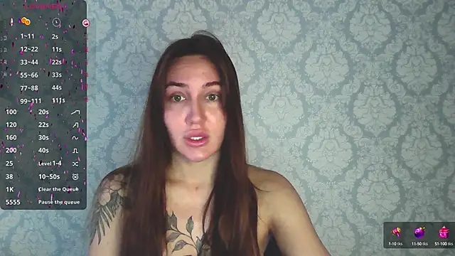 Stasia Queen online show from January 7, 2025, 8:24 am