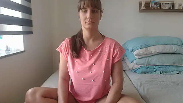 jennifer11772 online show from May 5, 2026, 10:29 am