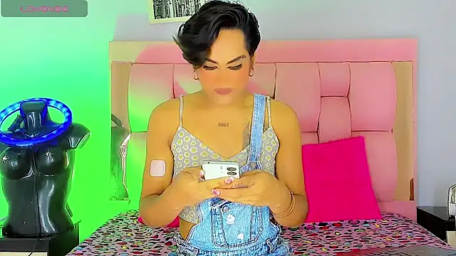 Aistrid gate online show from October 18, 2025, 3:14 pm