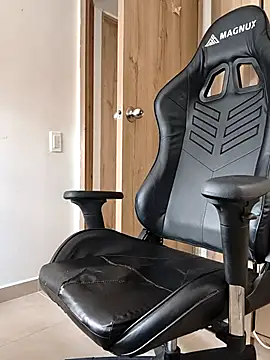 Snapshot of Kiitygirl chatting on March 14, 2026, 8:59 pm Kiitygirl online show from March 14, 2026, 8:59 pm