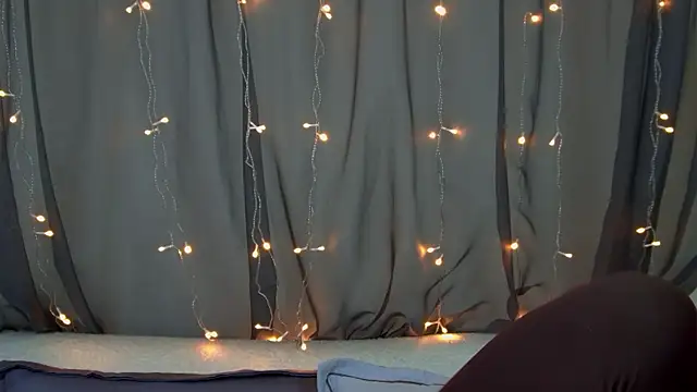 Snapshot of ChristinaMilton chatting on November 15, 2025, 6:12 pm ChristinaMilton online show from November 15, 2025, 6:12 pm