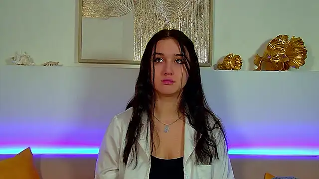 Snapshot of ChristinaMilton chatting on November 14, 2025, 3:05 pm ChristinaMilton online show from November 14, 2025, 3:05 pm