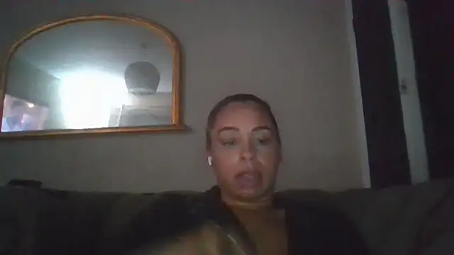 bigbootyjayda online show from November 17, 2025, 11:53 pm