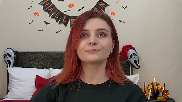 Snapshot of KellyStone chatting on November 3, 2025, 5:34 am KellyStone online show from November 3, 2025, 5:34 am