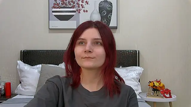 Snapshot of KellyStone chatting on November 9, 2025, 5:22 am KellyStone online show from November 9, 2025, 5:22 am