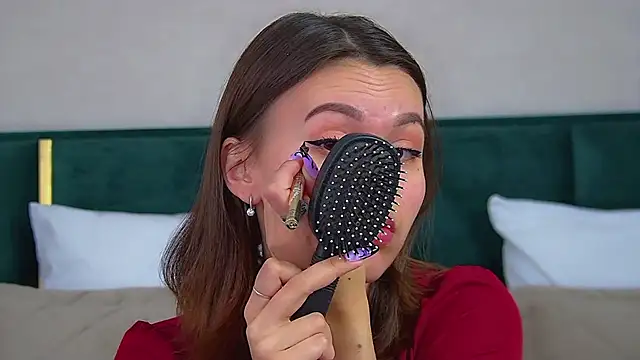 Snapshot of PollyLanders chatting on November 12, 2025, 6:28 am PollyLanders online show from November 12, 2025, 6:28 am