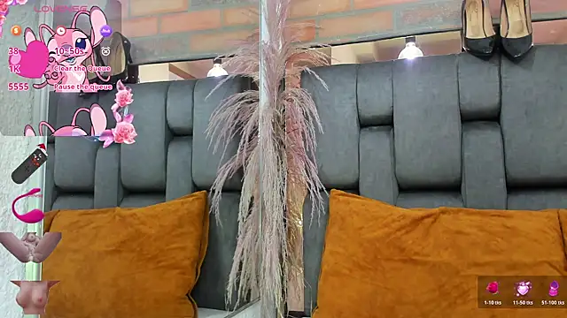 JESSYCORTES online show from January 31, 2026, 8:51 pm