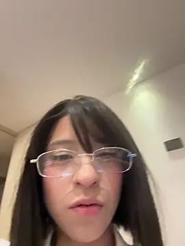 Snapshot of Sarah_cam06 chatting on August 7, 2026, 2:39 am Sarah cam06 online show from August 7, 2026, 2:39 am