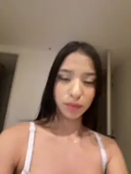 Snapshot of Sarah_cam06 chatting on July 16, 2026, 12:07 am Sarah cam06 online show from July 16, 2026, 12:07 am