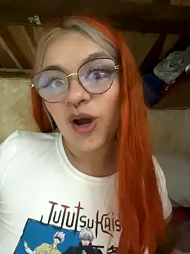 SophiaWeestt99 online show from October 29, 2025, 3:38 am