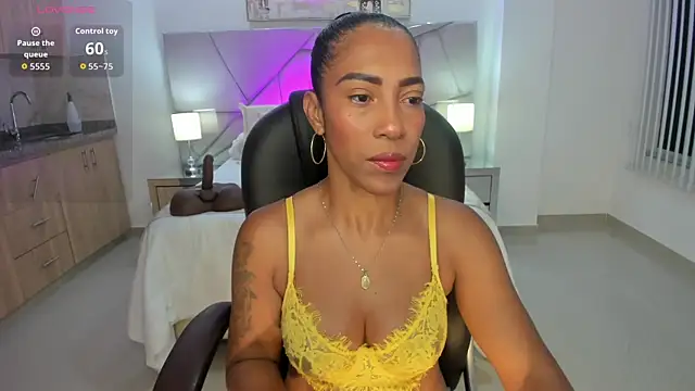 Snapshot of Shantaall_ chatting on July 4, 2026, 10:54 am Shantaall online show from July 4, 2026, 10:54 am