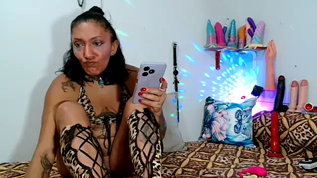 Snapshot of Bitter_ chatting on October 16, 2025, 3:09 pm Bitter online show from October 16, 2025, 3:09 pm