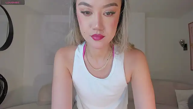 Snapshot of RebeccaHudson chatting on March 21, 2026, 7:51 pm RebeccaHudson online show from March 21, 2026, 7:51 pm