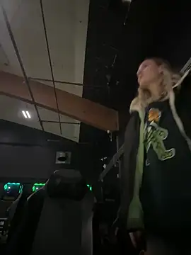 Snapshot of M1ssyk1ssy chatting on January 17, 2025, 11:07 pm M1ssyk1ssy online show from January 17, 2025, 11:07 pm