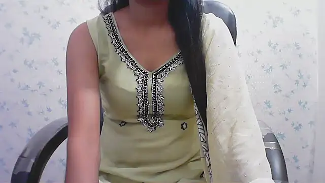 Snapshot of collage_hoty chatting on April 21, 2026, 3:13 am collage hoty online show from April 21, 2026, 3:13 am