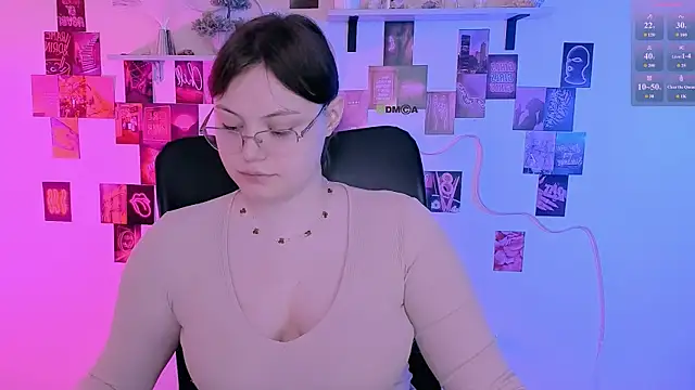 Snapshot of nikole_kitt chatting on May 29, 2026, 7:09 pm nikole kitt online show from May 29, 2026, 7:09 pm