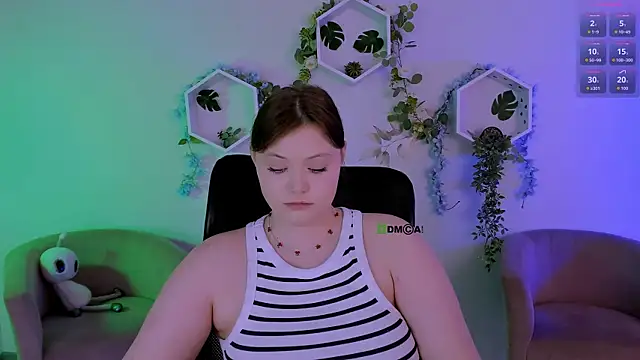 Snapshot of nikole_kitt chatting on July 23, 2026, 6:37 pm nikole kitt online show from July 23, 2026, 6:37 pm