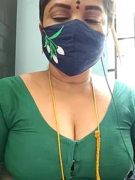 gaurika18 online show from June 28, 2026, 7:03 am