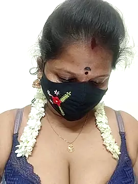 gaurika18 online show from April 20, 2026, 5:14 pm