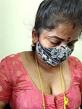 Snapshot of gaurika18 chatting on May 24, 2026, 2:44 am gaurika18 online show from May 24, 2026, 2:44 am