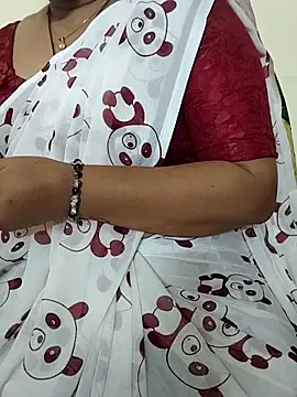 Snapshot of gaurika18 chatting on October 12, 2025, 5:09 am gaurika18 online show from October 12, 2025, 5:09 am