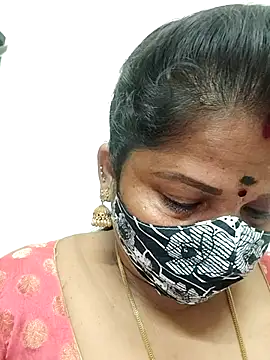 gaurika18 online show from April 28, 2026, 6:01 pm