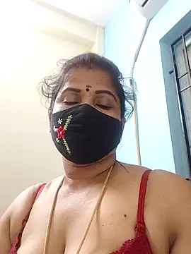 gaurika18 online show from April 16, 2026, 5:47 pm