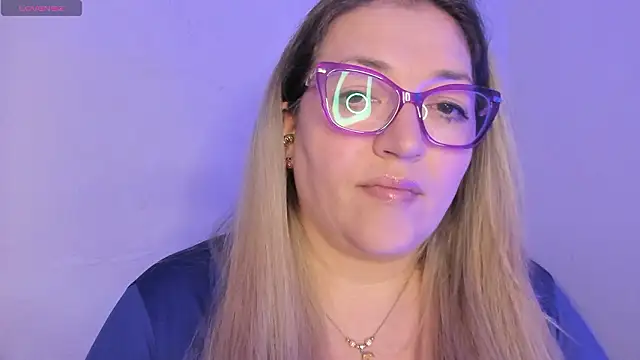 Naty Mature  online show from March 13, 2026, 6:24 pm