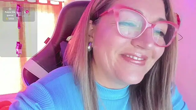 Naty Mature  online show from February 28, 2025, 5:26 pm