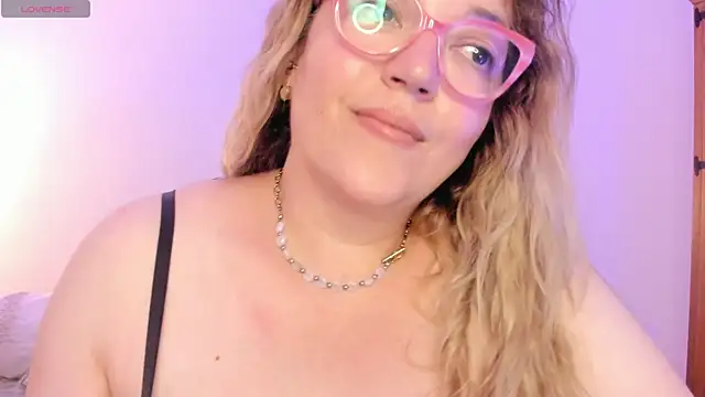 Snapshot of Naty_Mature_ chatting on July 6, 2026, 5:04 pm Naty Mature online show from July 6, 2026, 5:04 pm