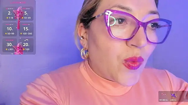 Naty Mature  online show from February 11, 2026, 7:14 pm