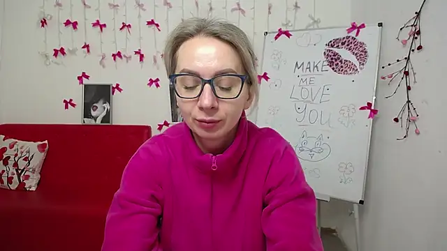 Snapshot of VasilisaSii chatting on February 24, 2026, 6:25 am VasilisaSii online show from February 24, 2026, 6:25 am