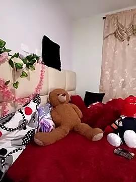 kymmgolden online show from March 11, 2026, 12:10 pm