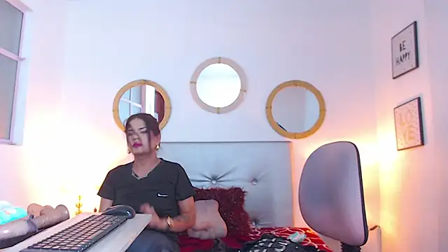 Snapshot of zoe_hecate_sexx chatting on March 13, 2026, 11:10 pm zoe hecate sexx online show from March 13, 2026, 11:10 pm