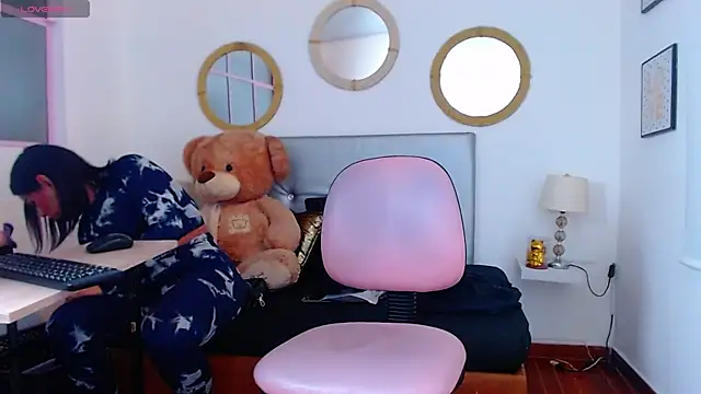 Snapshot of zoe_hecate_sexx chatting on October 18, 2025, 11:51 pm zoe hecate sexx online show from October 18, 2025, 11:51 pm