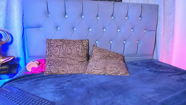 Snapshot of meggan_77 chatting on November 30, 2025, 8:26 am meggan 77 online show from November 30, 2025, 8:26 am